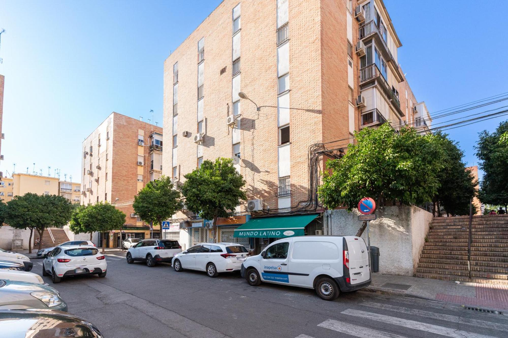 Piso Elegante Y Nuevo De 3 Habitaciones Y 2 Banos Sevilha Exterior foto