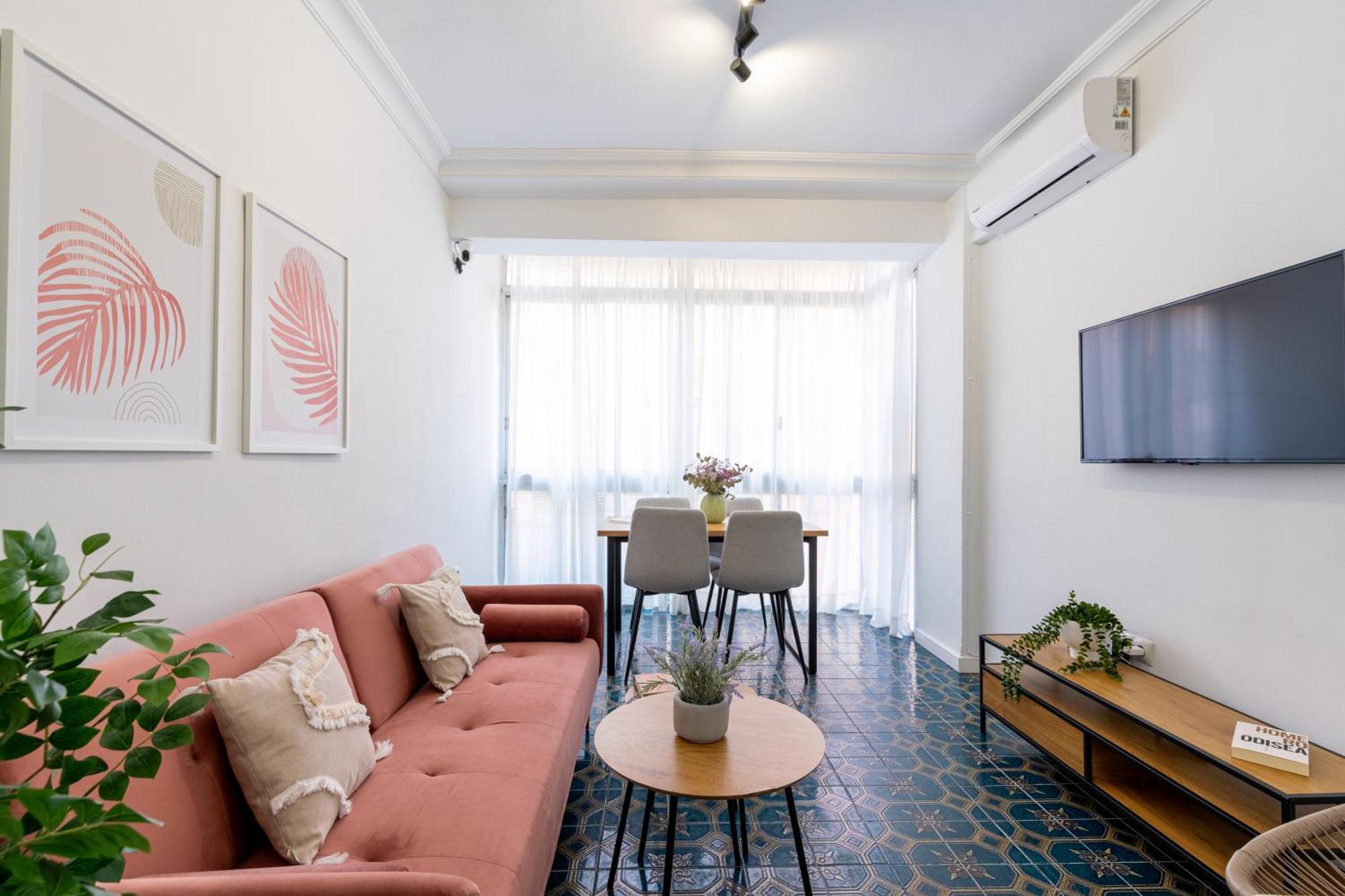 Piso Elegante Y Nuevo De 3 Habitaciones Y 2 Banos Sevilha Exterior foto