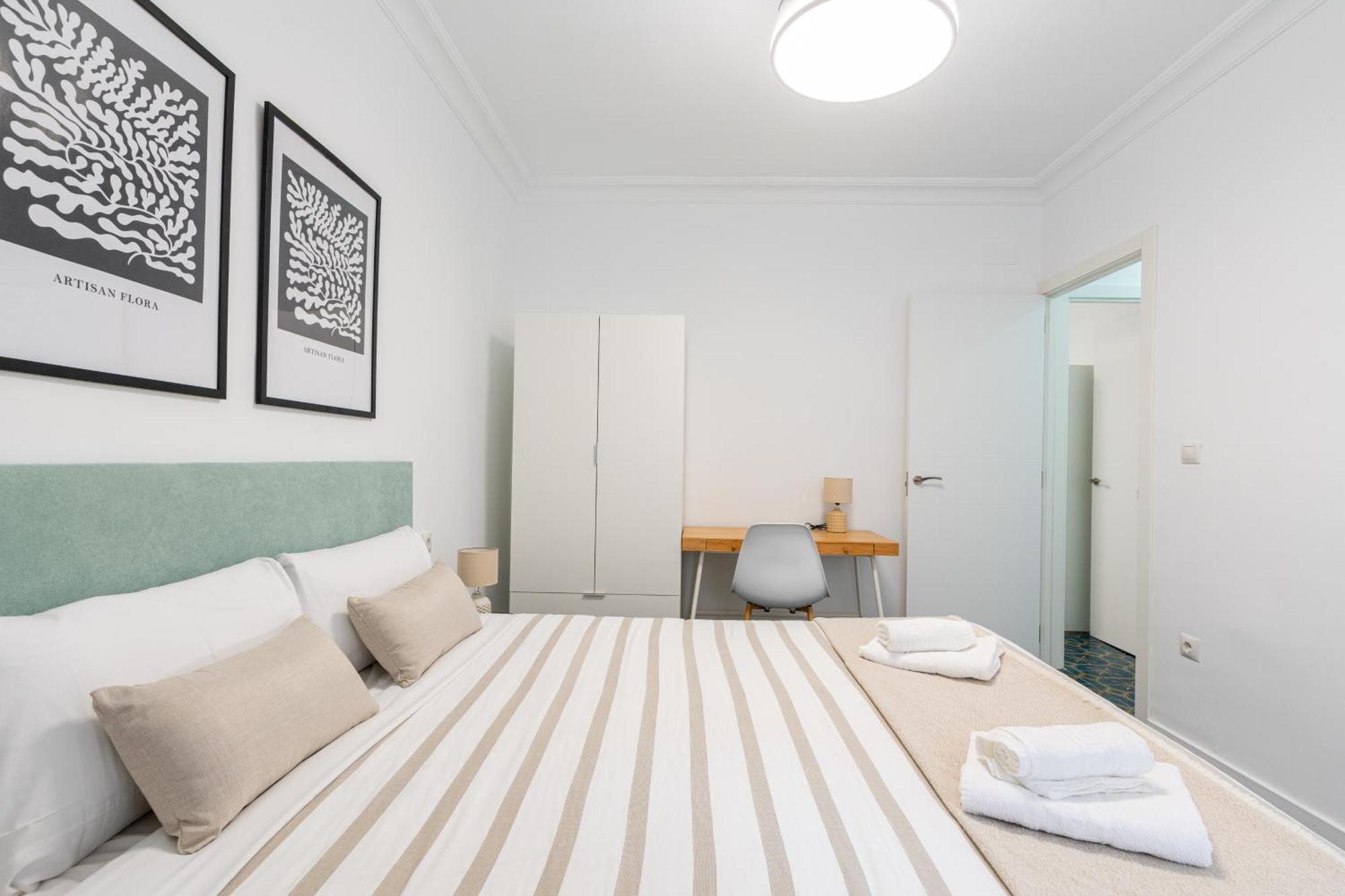 Piso Elegante Y Nuevo De 3 Habitaciones Y 2 Banos Sevilha Exterior foto