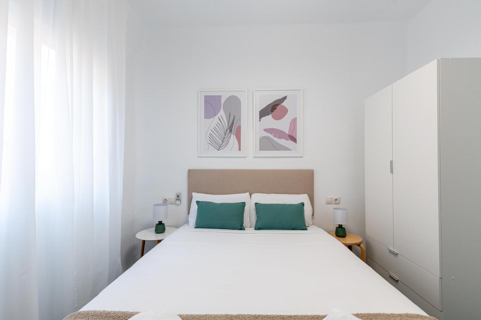 Piso Elegante Y Nuevo De 3 Habitaciones Y 2 Banos Sevilha Exterior foto